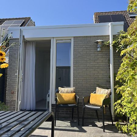 Fijne Vakantiewoning In Domburg Op Loopafstand Strand En Centrum Met Parkeerplaats Exterior foto